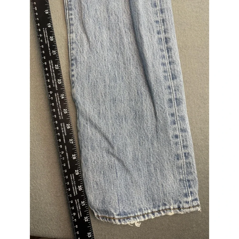 VTG Levis 501 Jeans Mens 34x34 Light Wash Blue Regular Straight Distressed Denim